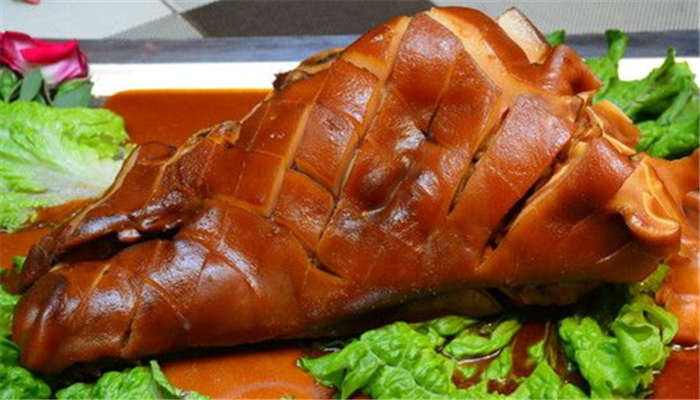 導(dǎo)致癌癥的食物有哪些？那些食物平時(shí)我們不能多吃？