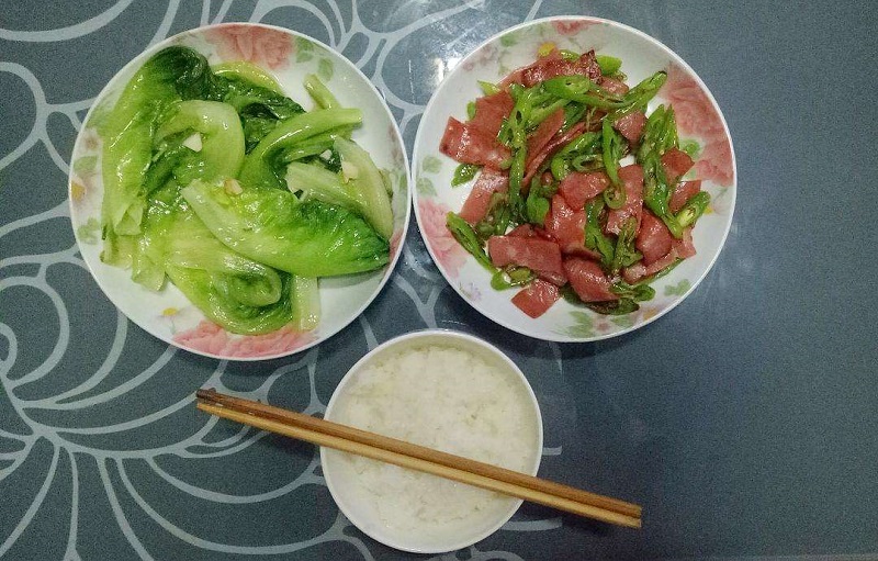 晚飯后養(yǎng)生小知識，晚飯時按序做5件事，舒暢安康還養(yǎng)身！